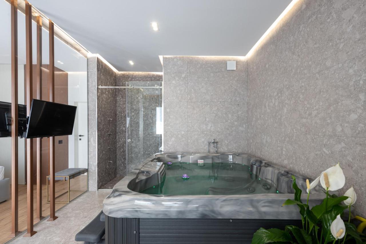 Compas Boutique Hotel Голем Екстериор снимка