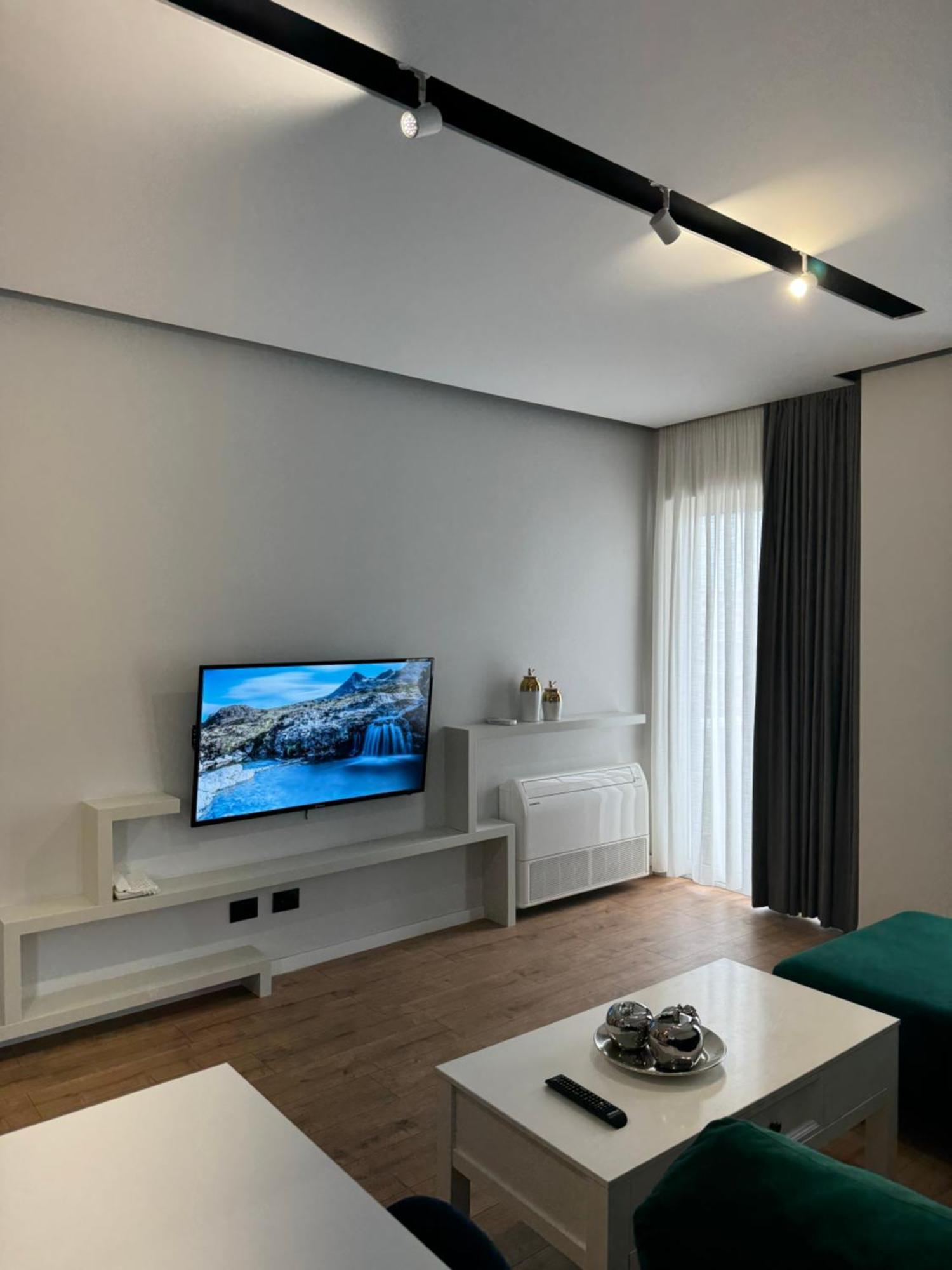 Compas Boutique Hotel Голем Екстериор снимка