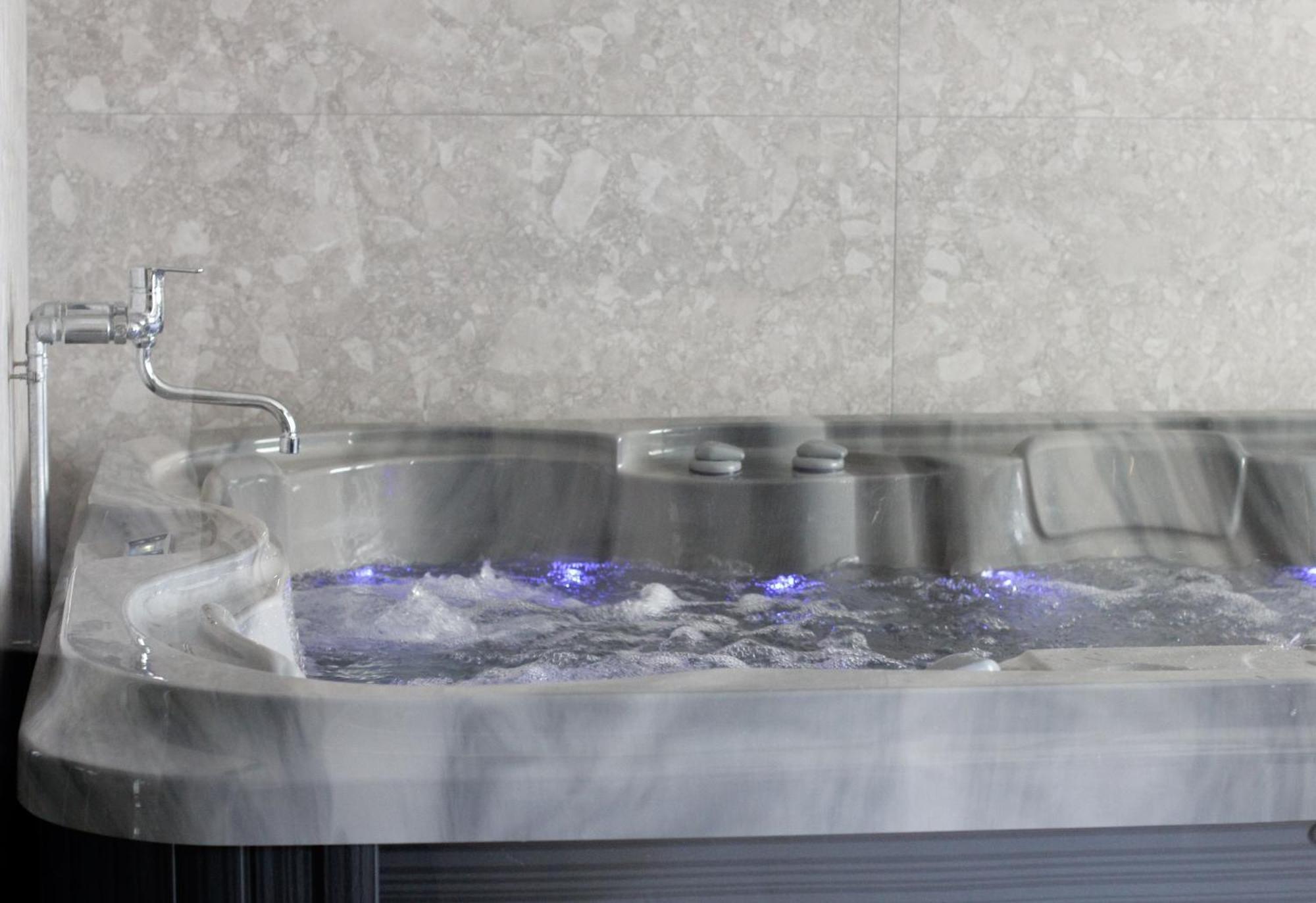 Compas Boutique Hotel Голем Екстериор снимка
